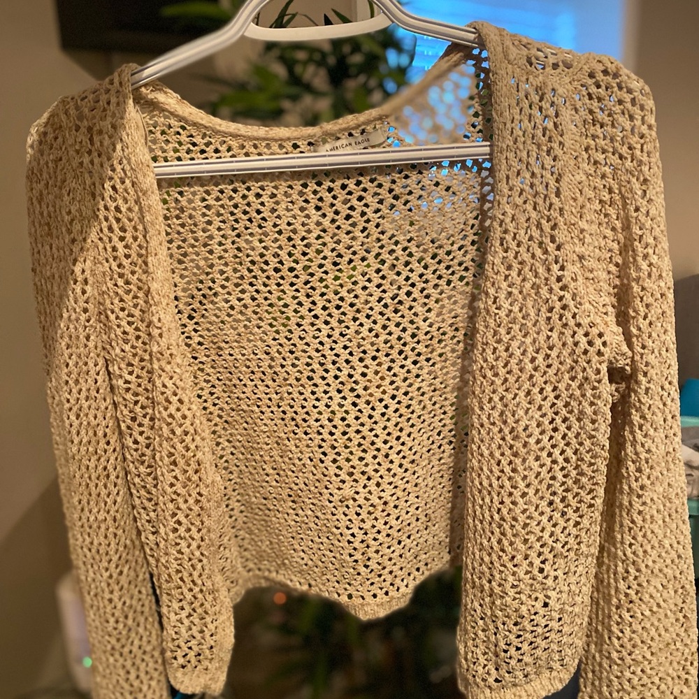 A webbed cardigan from American eagle #AE #cardigan